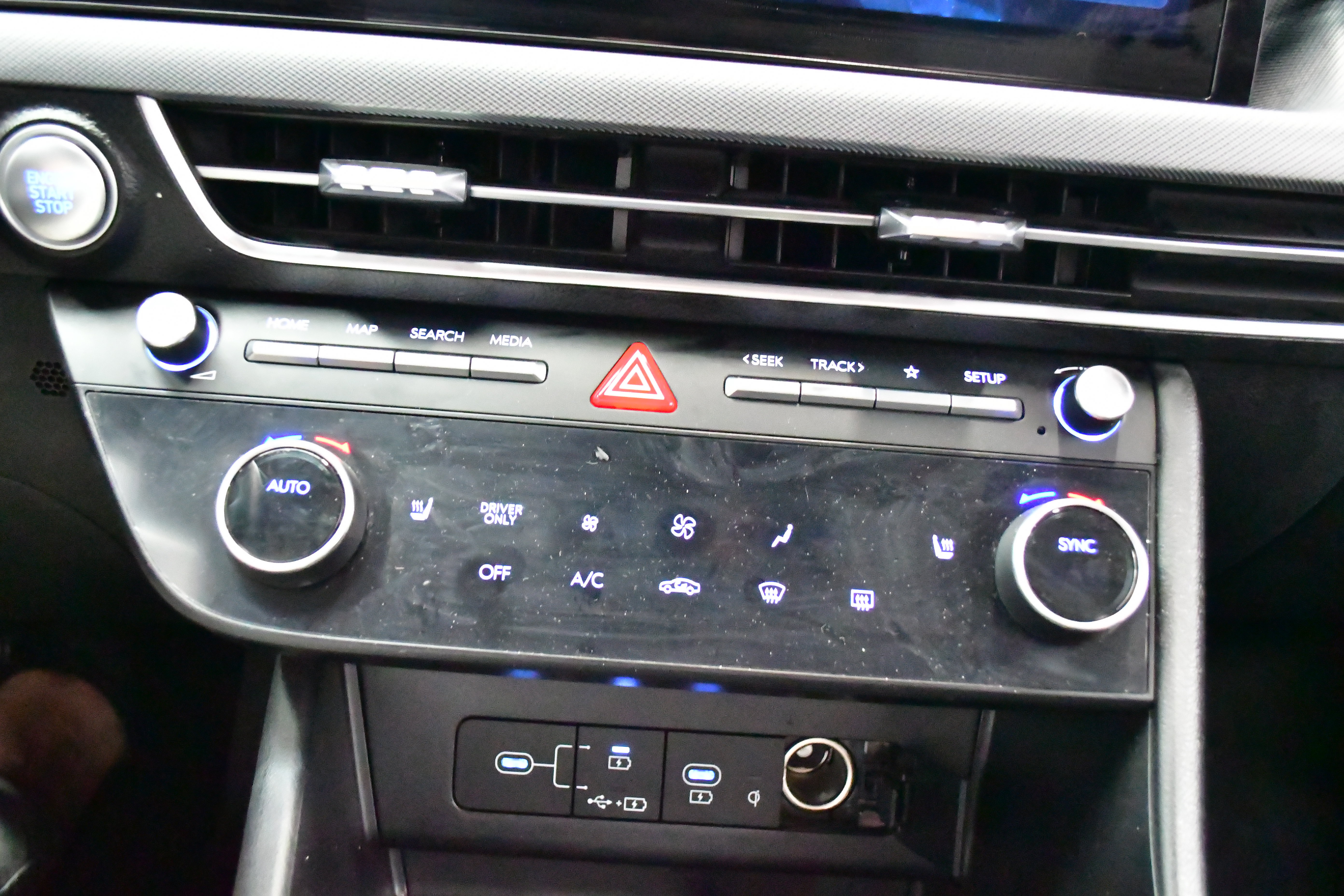 Used 2025 Hyundai Sonata SEL FWD image 25