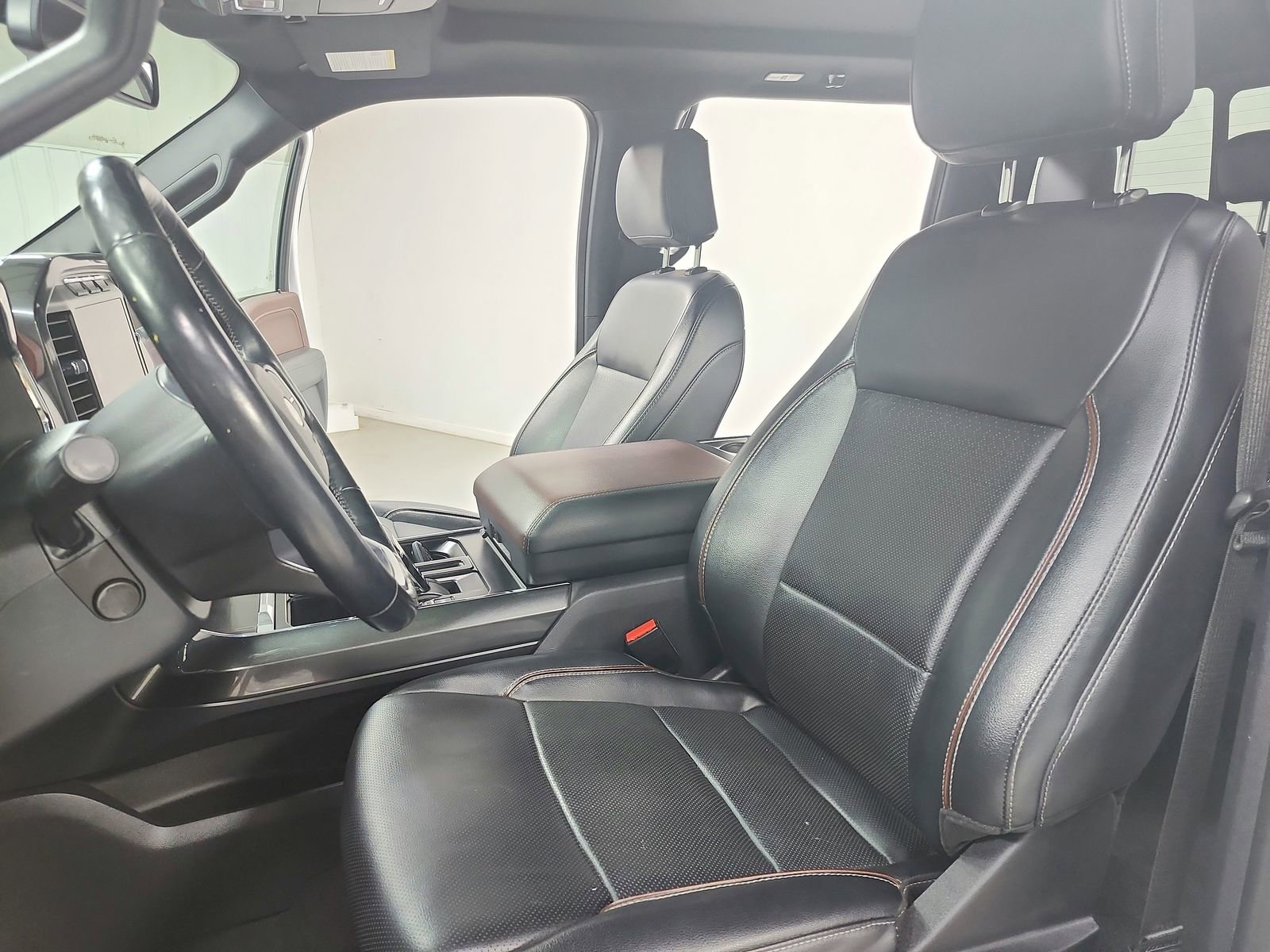 Used 2023 Ford F150 Lariat w/ Equipment Group 502A High image 19