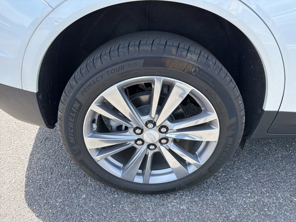 Used 2023 Cadillac XT5 Premium Luxury image 13