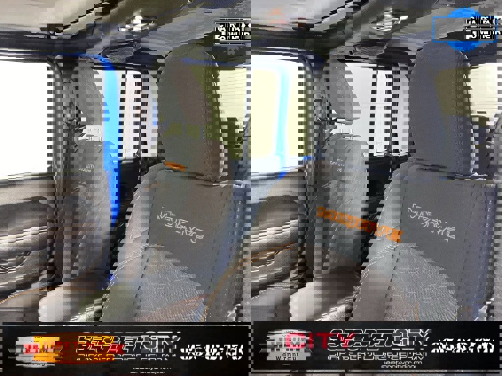 Used 2023 Jeep Gladiator Mojave w/ Trailer Tow Package image 10