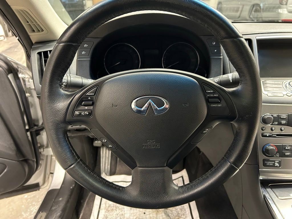 Used 2012 INFINITI G37 x w/ Premium Pkg image 10