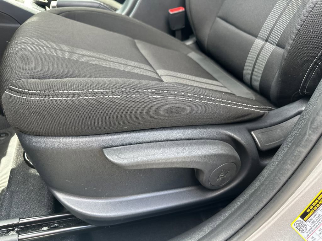 Used 2025 Hyundai Venue SEL image 14