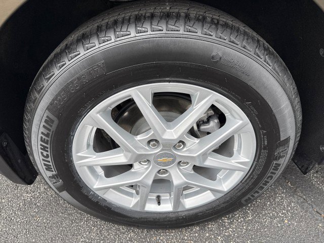 Certified 2024 Chevrolet Equinox LT w/ LPO, Floor Liner Package image 10