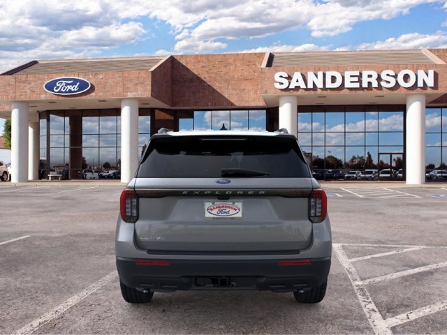 New 2026 Ford Explorer Active RWD image 6