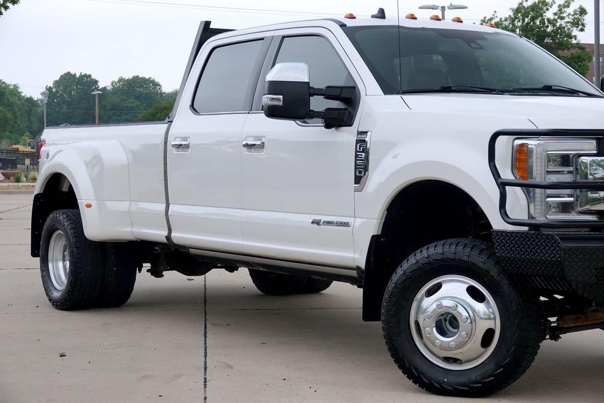 Used 2019 Ford F350 King Ranch w/ King Ranch Ultimate Package AWD/4WD image 3