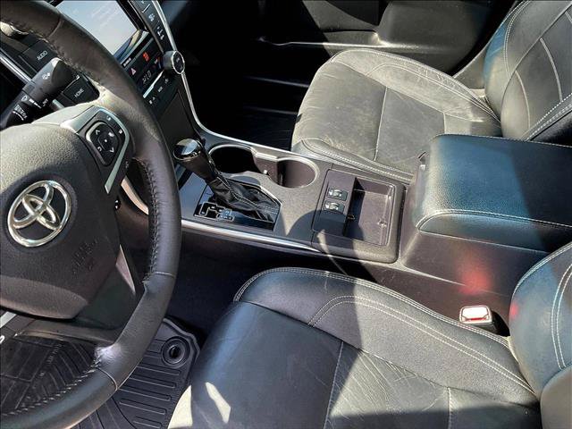 Used 2017 Toyota Camry XLE FWD image 11