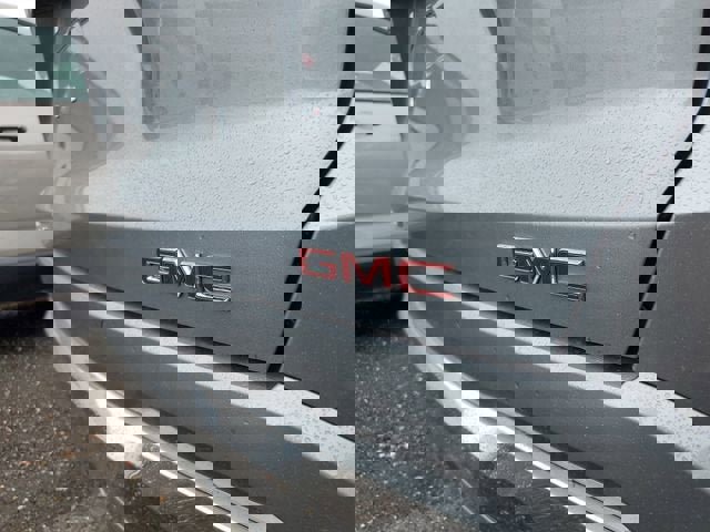 New 2026 GMC Terrain Denali w/ LPO, Floor Liner Package image 7