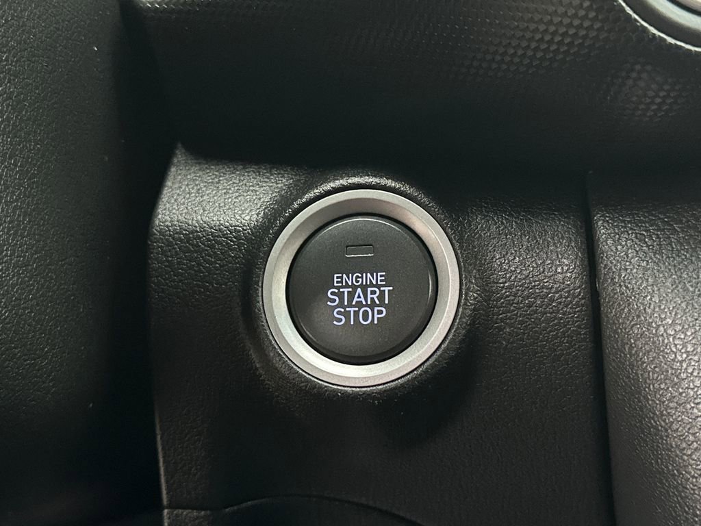 Used 2018 Hyundai Kona SEL image 29