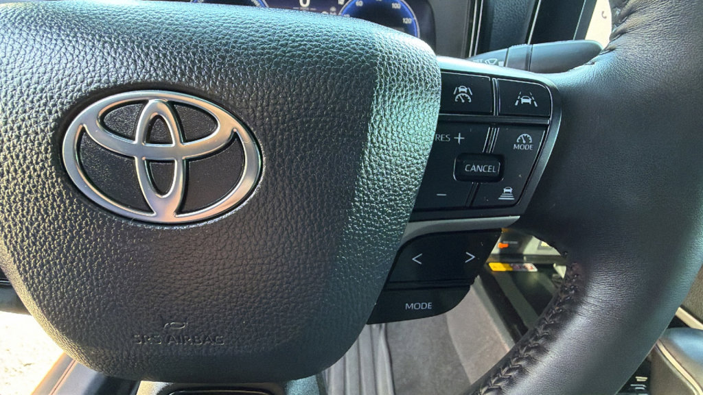 Used 2025 Toyota Camry XSE w/ Premium Package image 20