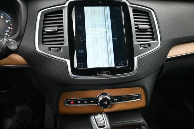 Used 2022 Volvo XC90 T6 Momentum w/ Climate Package AWD/4WD image 12
