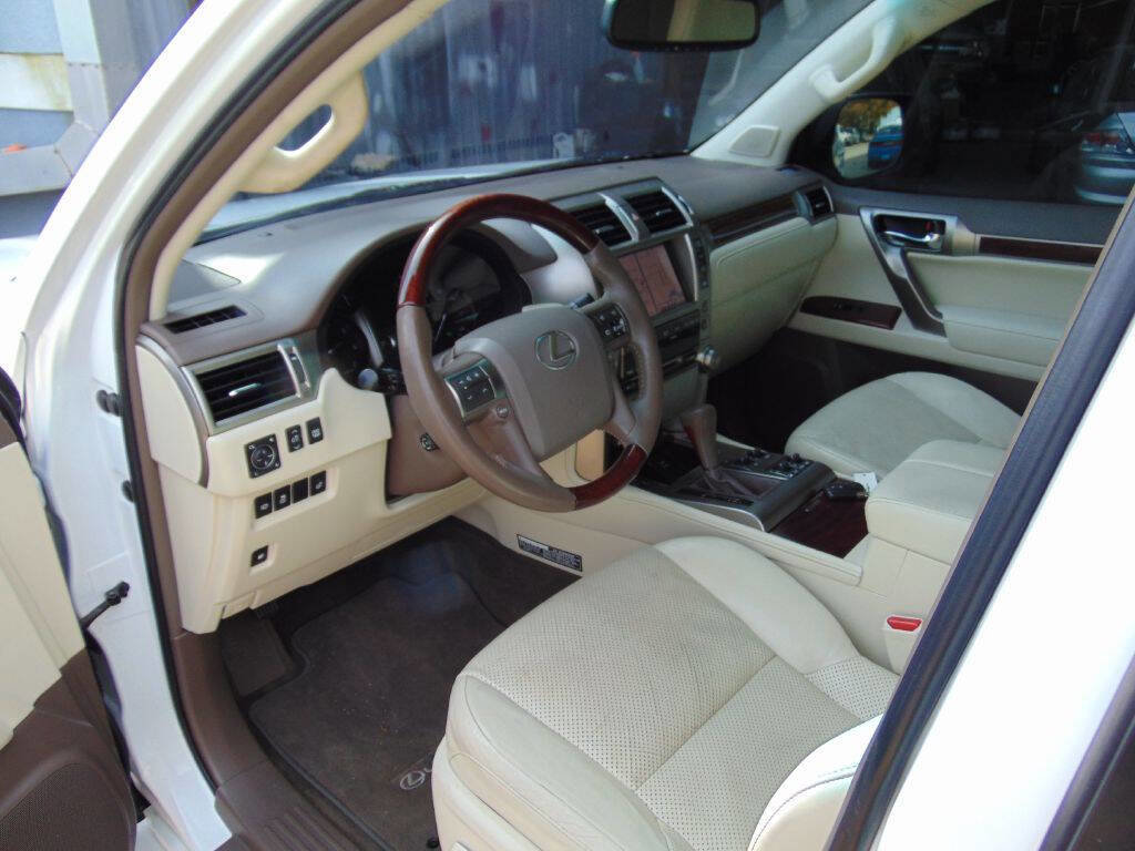 Used 2012 Lexus GX 460 Premium image 33