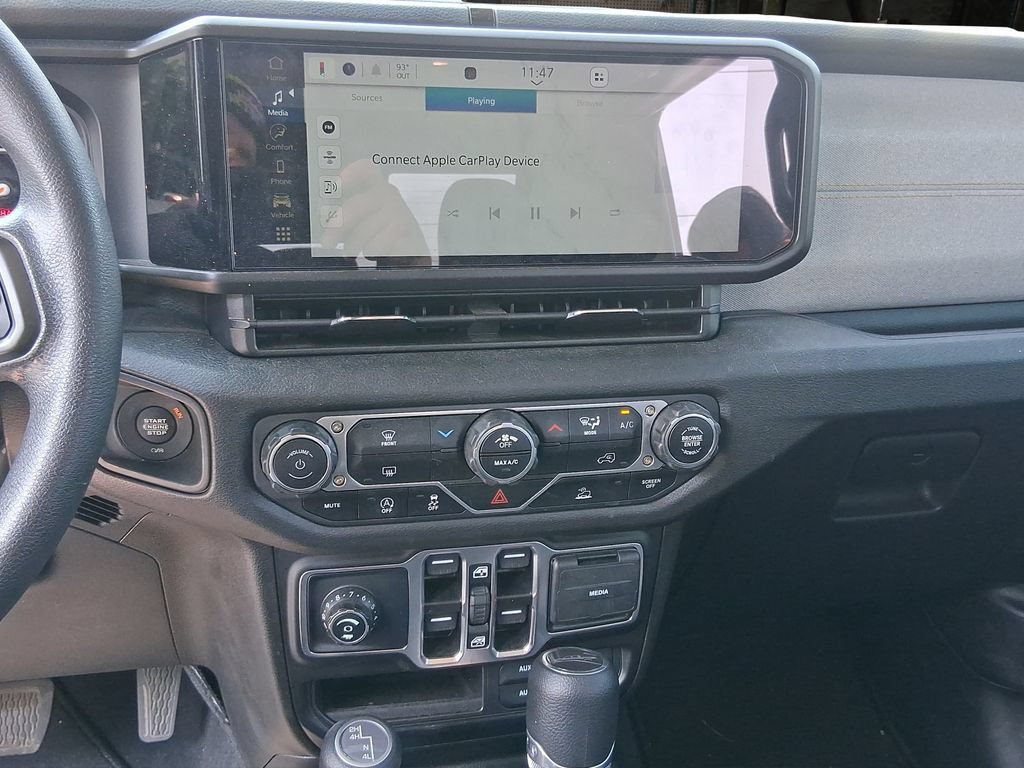 Used 2025 Jeep Gladiator Sport AWD/4WD image 20