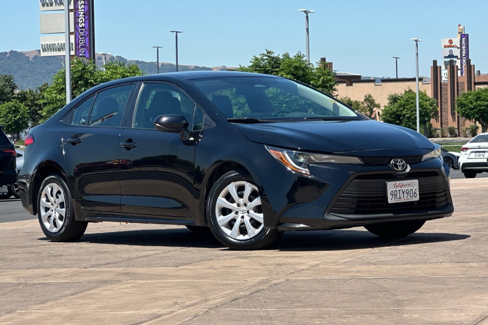 Certified 2023 Toyota Corolla LE FWD video 2