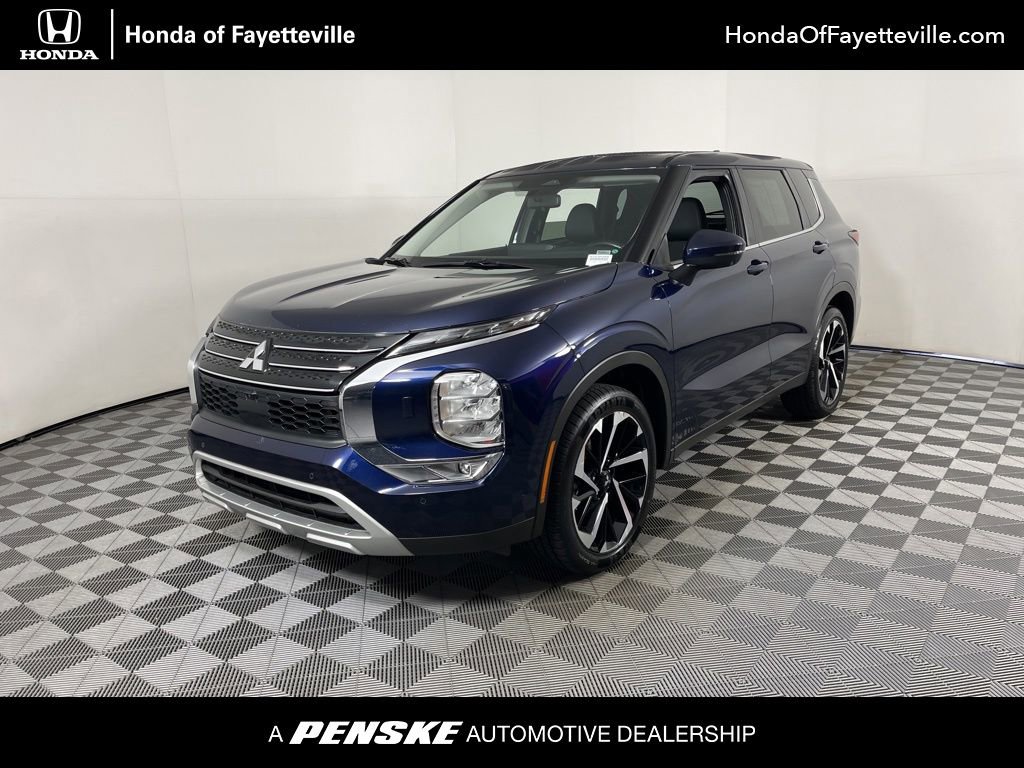 Used 2024 Mitsubishi Outlander SE