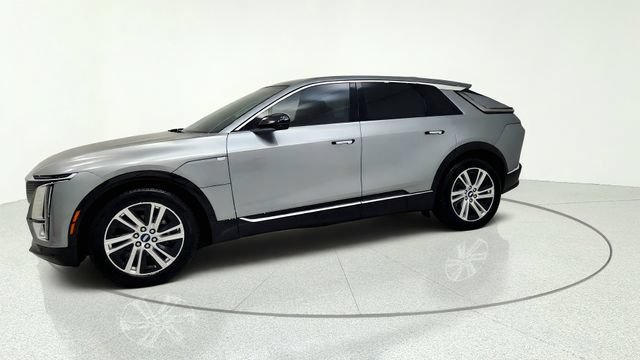 Used 2024 Cadillac Lyriq Tech RWD image 5
