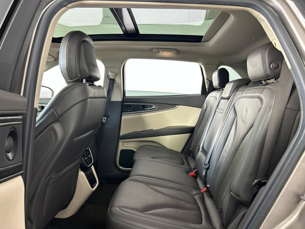 Used 2020 Lincoln Nautilus Reserve FWD image 29