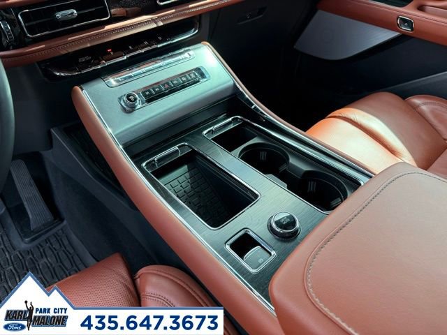 Used 2025 Lincoln Aviator Reserve w/ Equipment Group 201A image 22