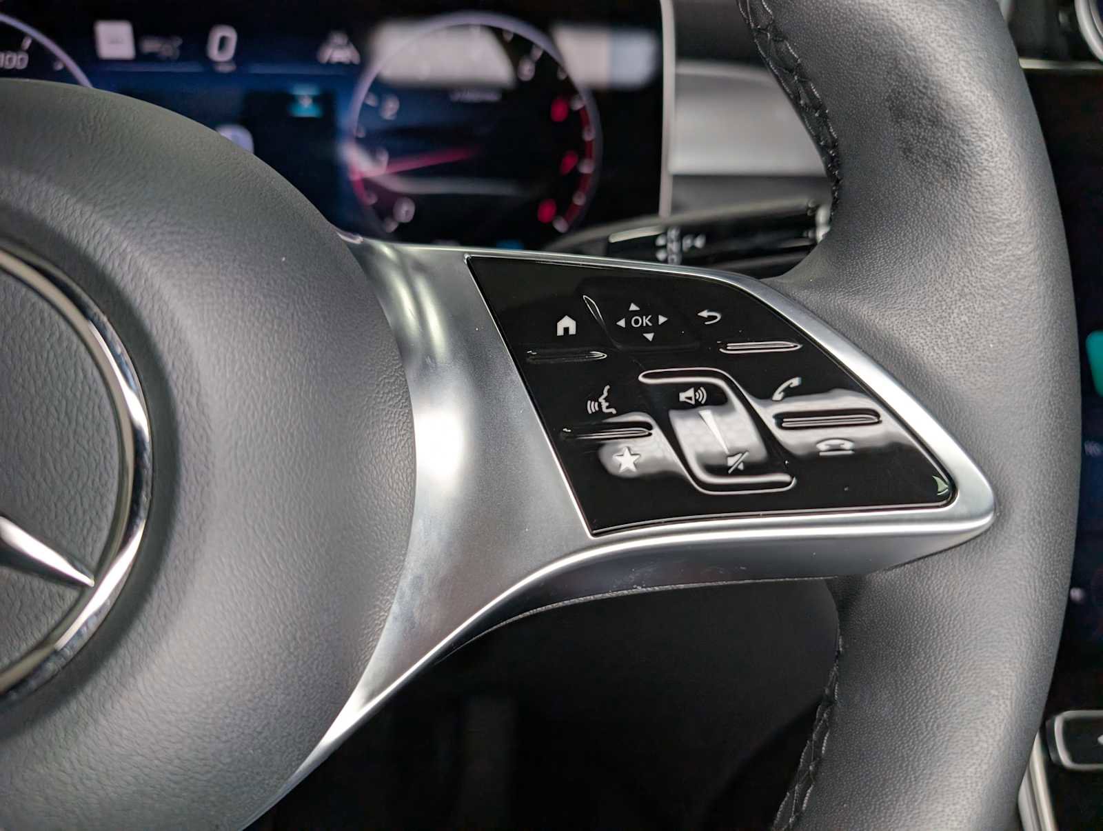 Certified 2026 Mercedes-Benz GLC 300 4MATIC image 34