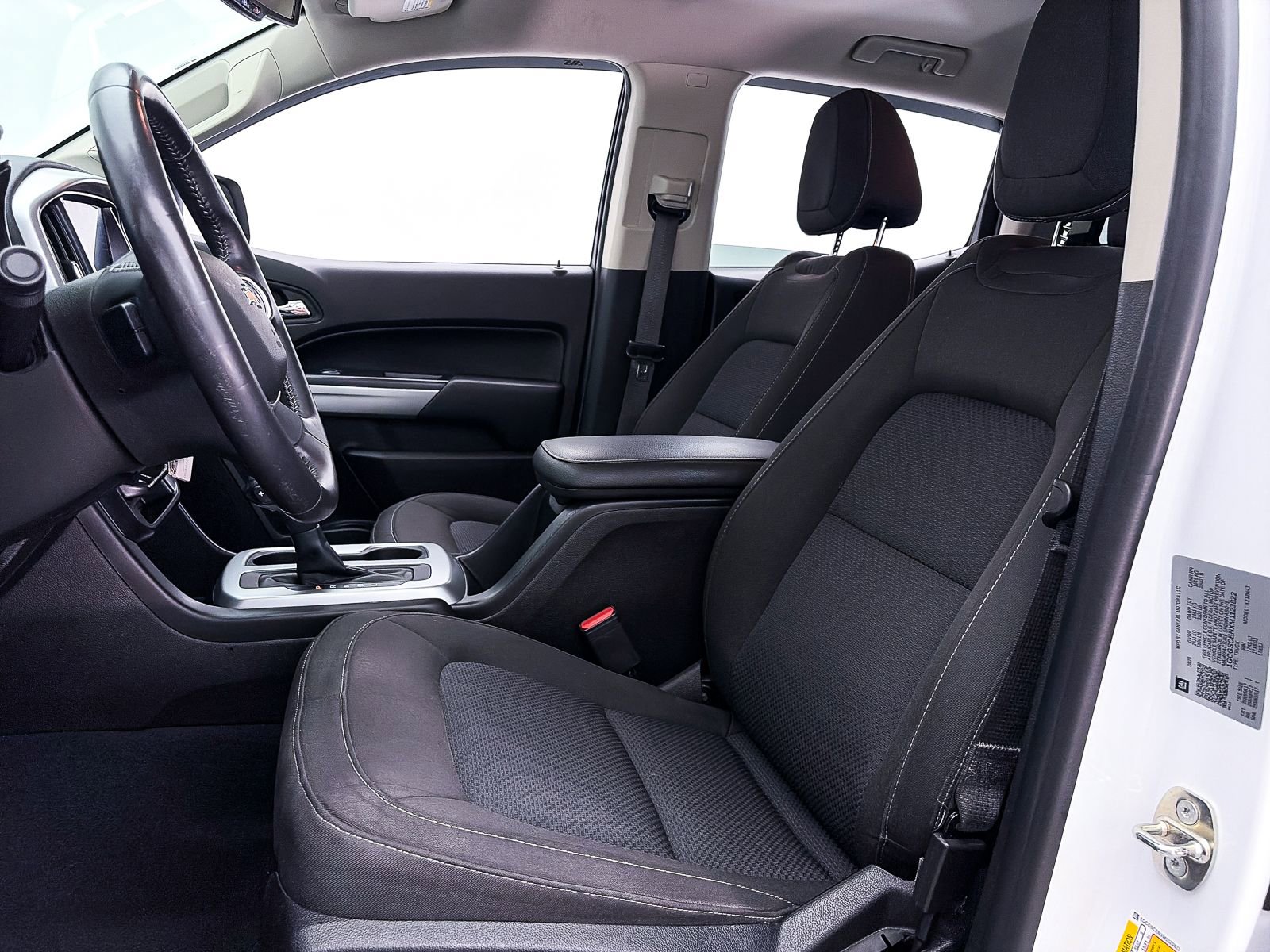 Used 2021 Chevrolet Colorado LT w/ Safety Package RWD image 17
