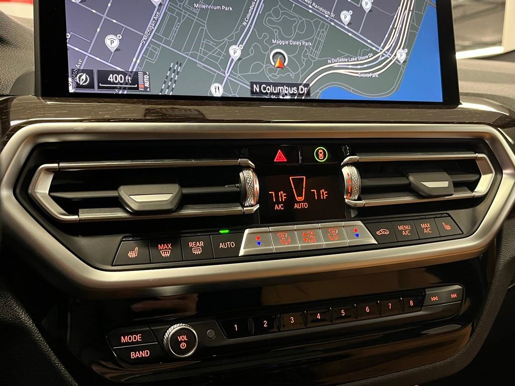 Used 2024 BMW X4 xDrive30i w/ Premium Package AWD/4WD image 11