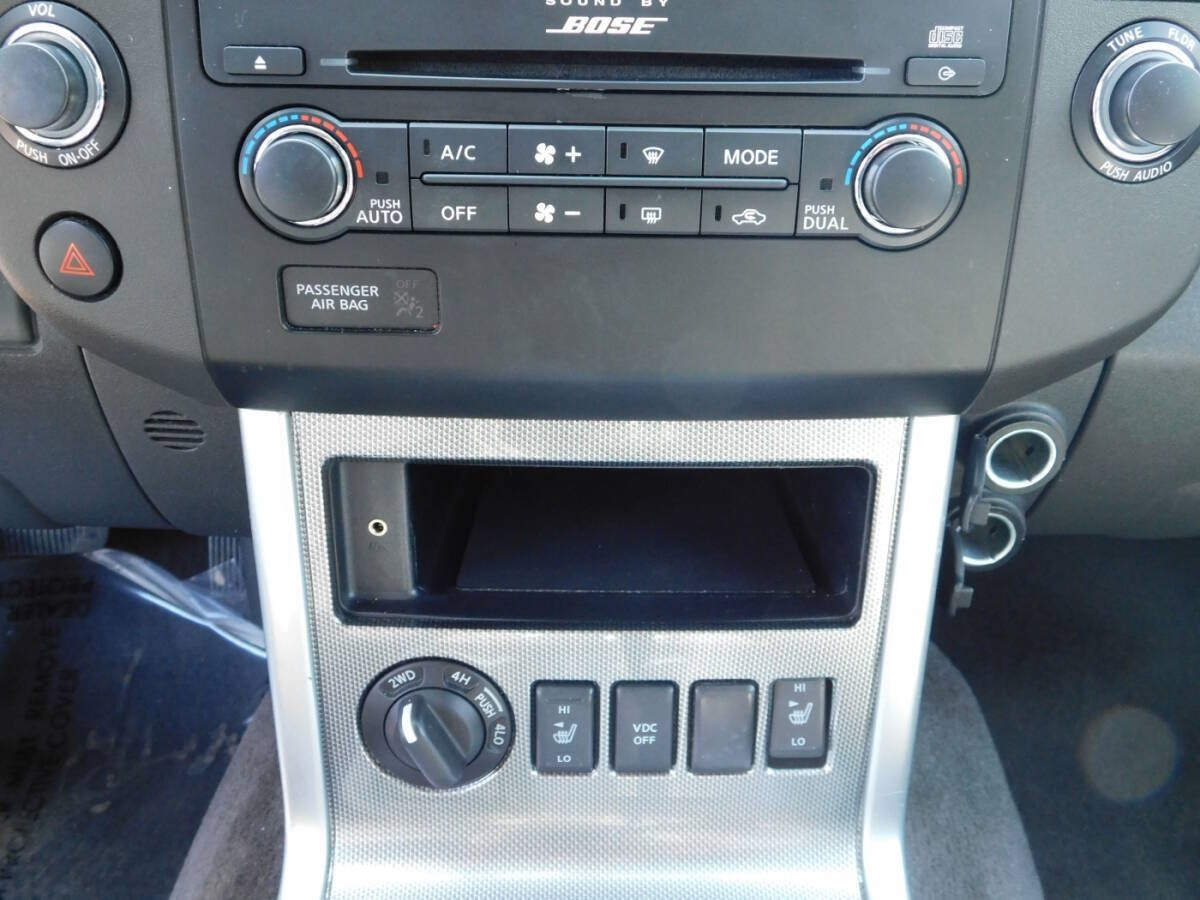 Used 2011 Nissan Pathfinder Silver AWD/4WD image 19