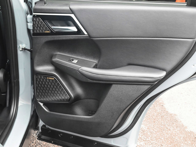 New 2025 Mitsubishi Outlander SE image 10