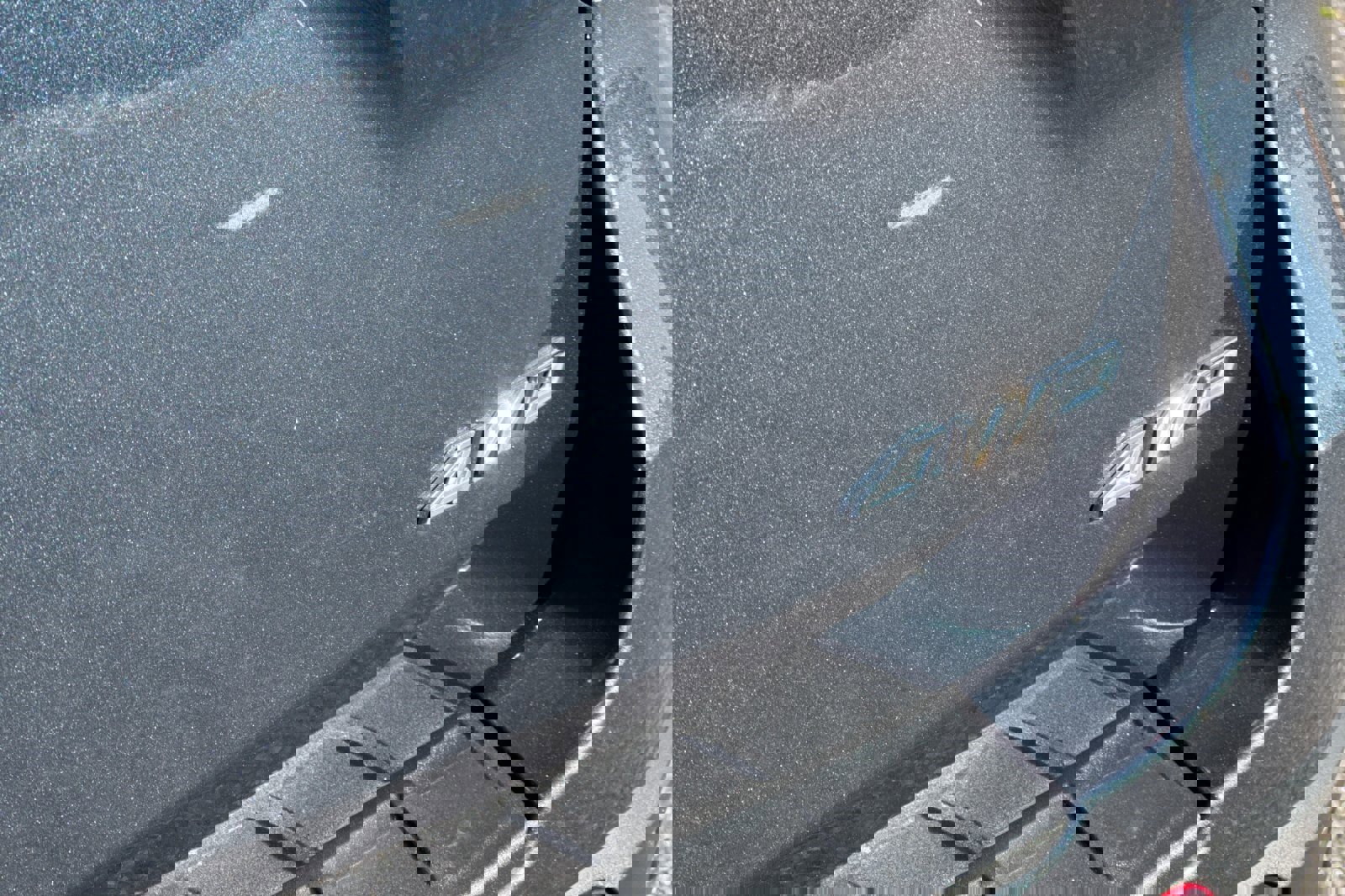 Certified 2022 Ford Explorer XLT w/ Equipment Group 202A image 28