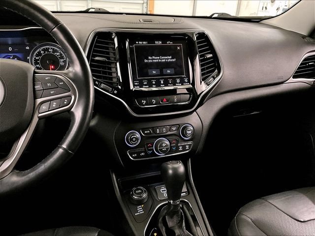 Used 2019 Jeep Cherokee Limited w/ Technology Group AWD/4WD image 7