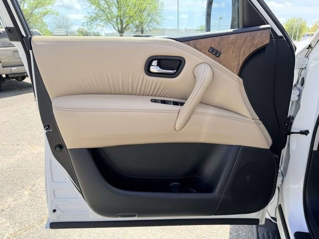 Used 2022 Nissan Armada SL w/ Captain's Chairs Package image 14