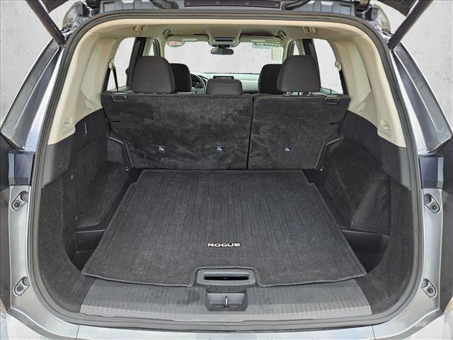 Used 2025 Nissan Rogue SV image 6