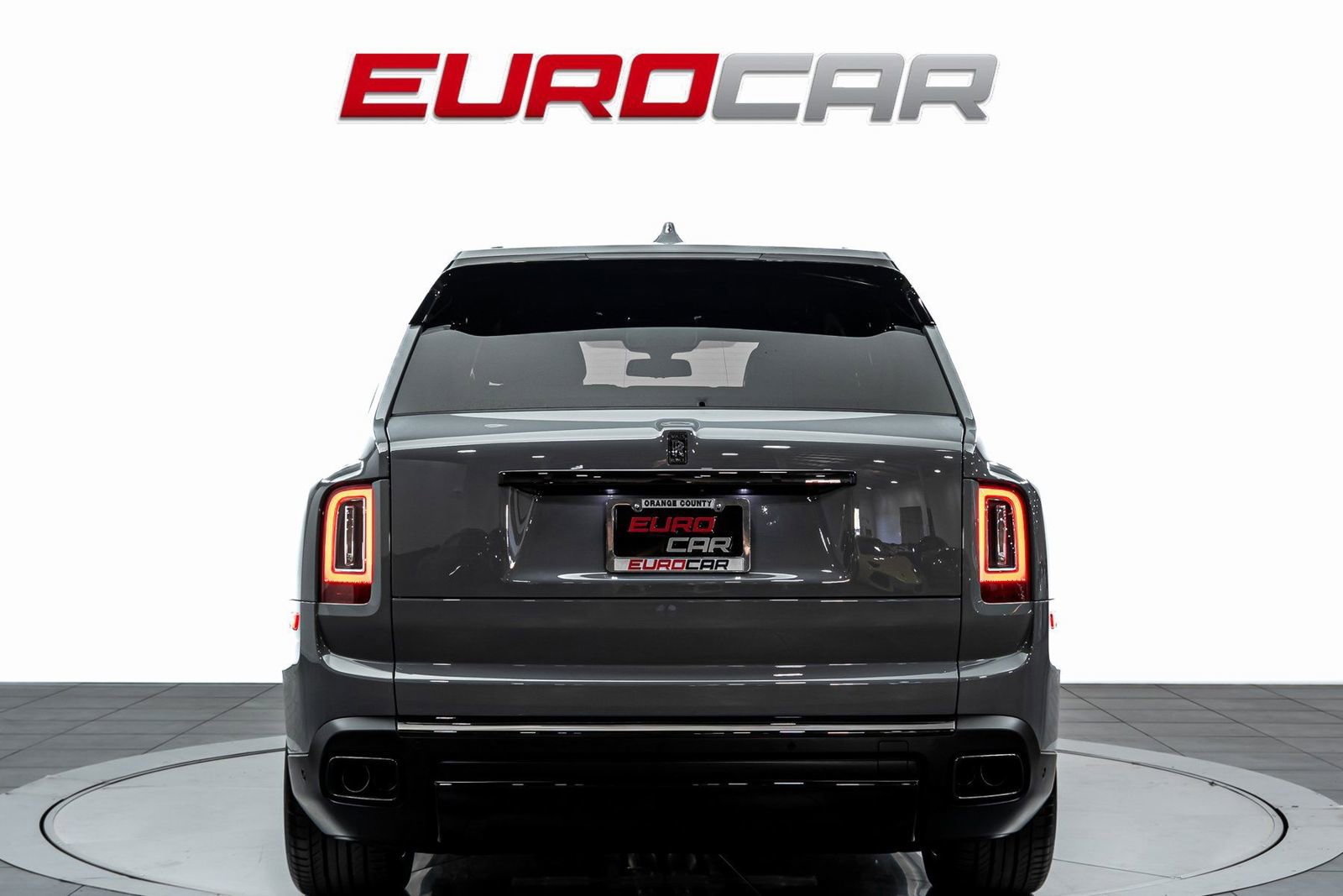 Used 2022 Rolls-Royce Cullinan Black Badge w/ Dark Exterior Package image 5