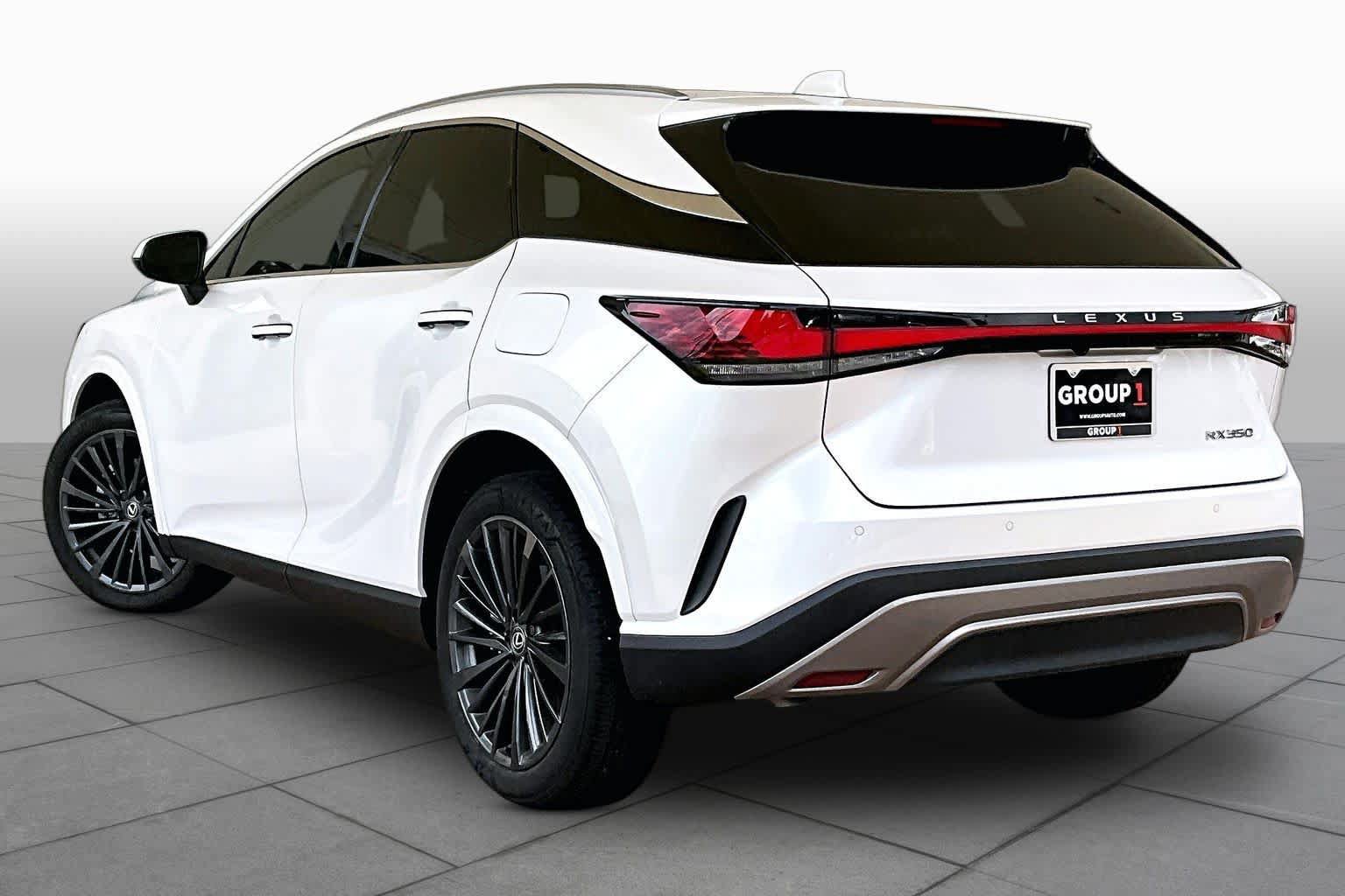 Used 2024 Lexus RX 350 Premium w/ Accessory Package (Z1) FWD image 10