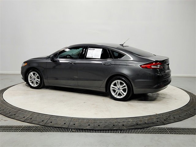 Used 2018 Ford Fusion SE image 5