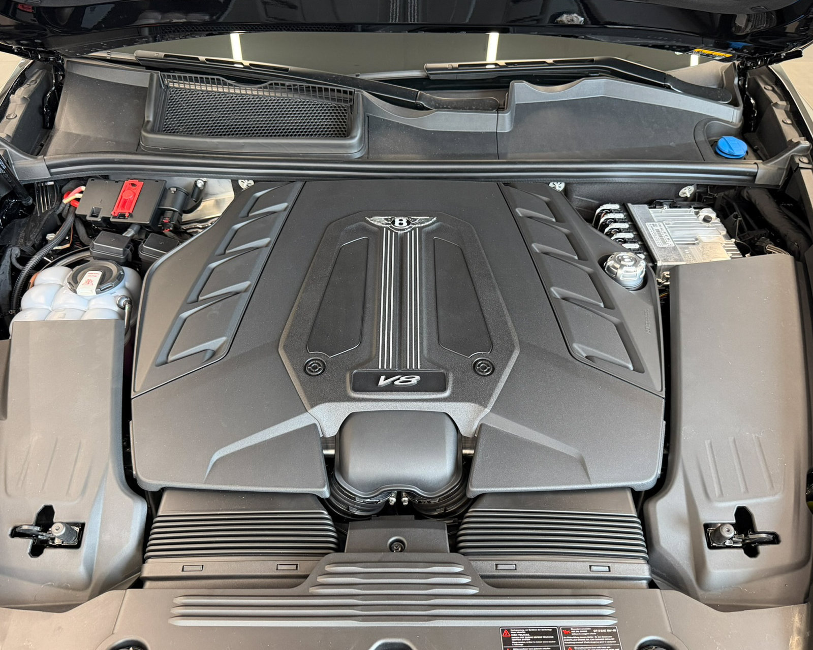 New 2027 Bentley Bentayga AWD/4WD image 56