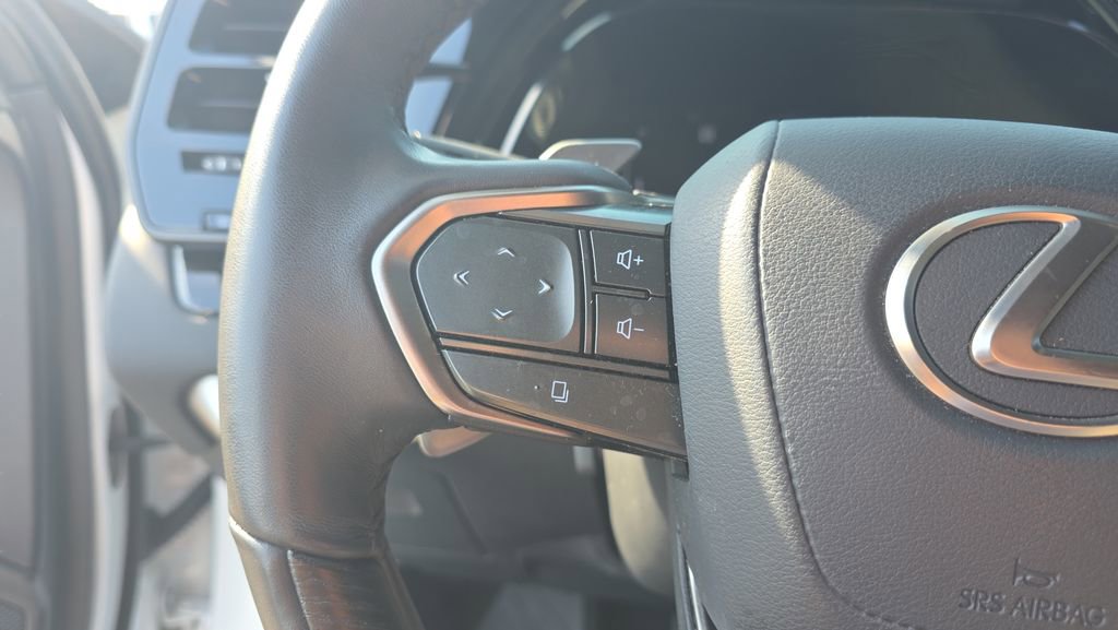 Used 2024 Lexus RX 350 Premium Plus w/ Convenience Package image 21