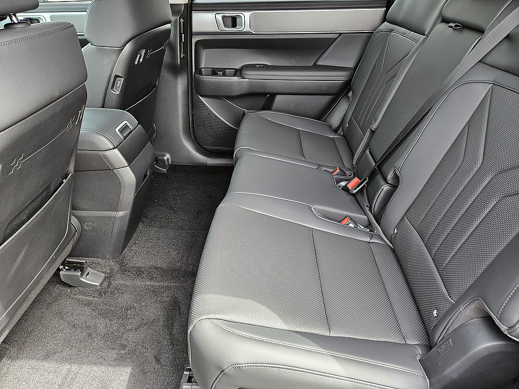 New 2026 Hyundai Santa Fe SEL FWD image 28