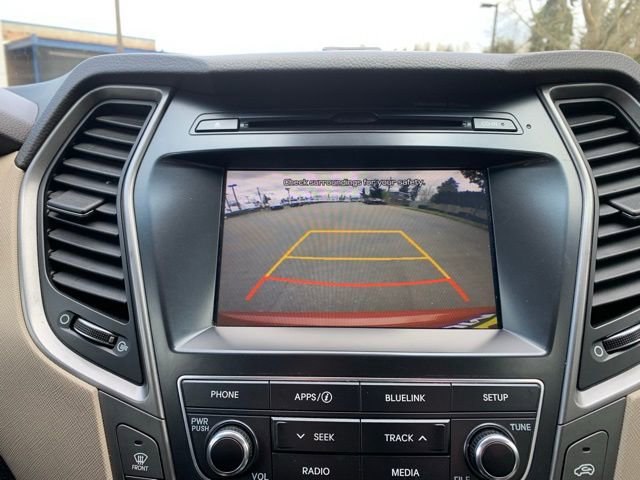 Used 2018 Hyundai Santa Fe SE AWD/4WD image 17