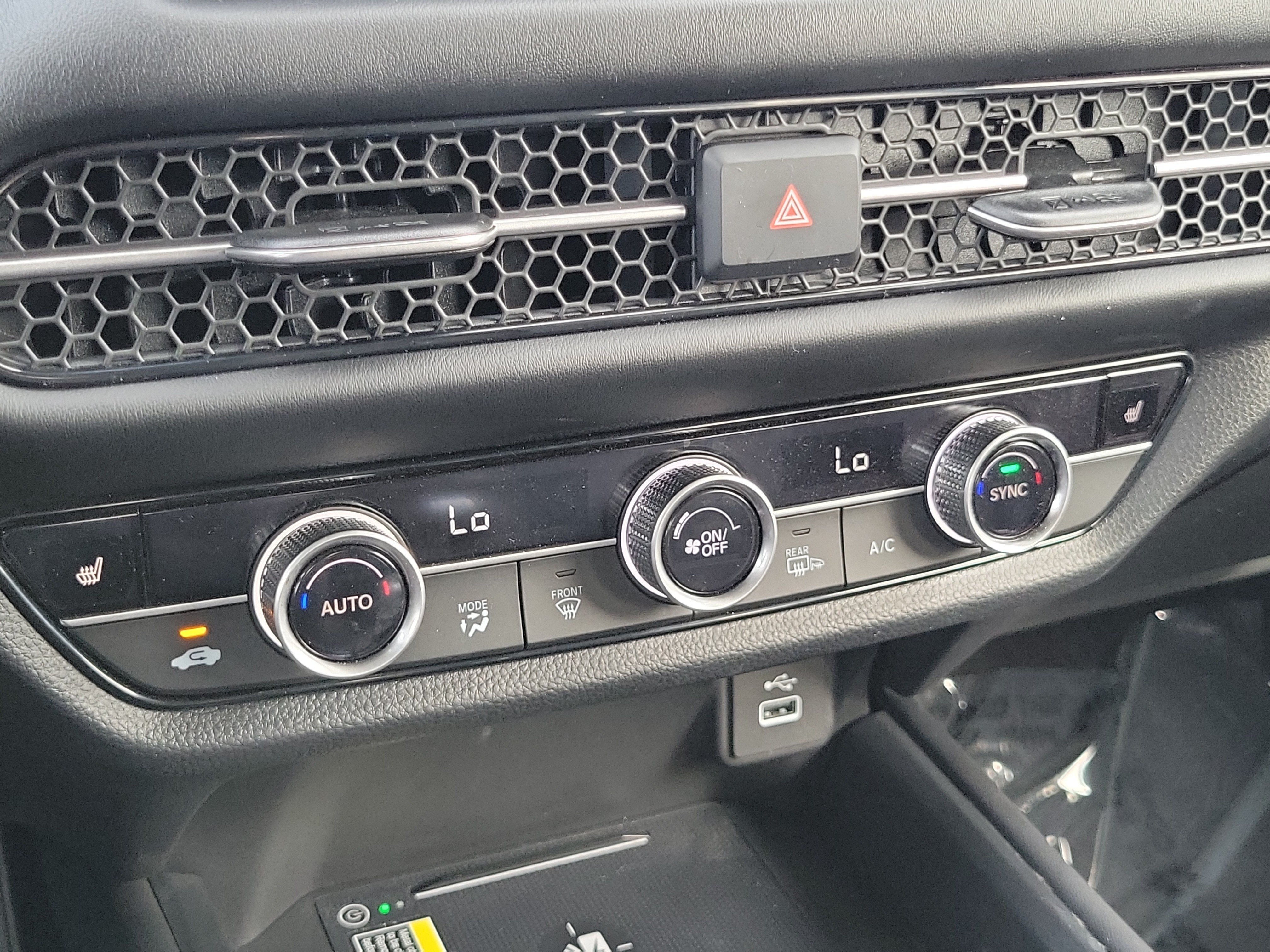 Certified 2024 Honda HR-V EX-L image 23