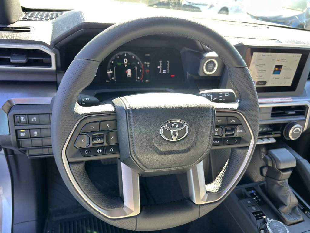 New 2026 Toyota 4Runner SR5 AWD/4WD image 19