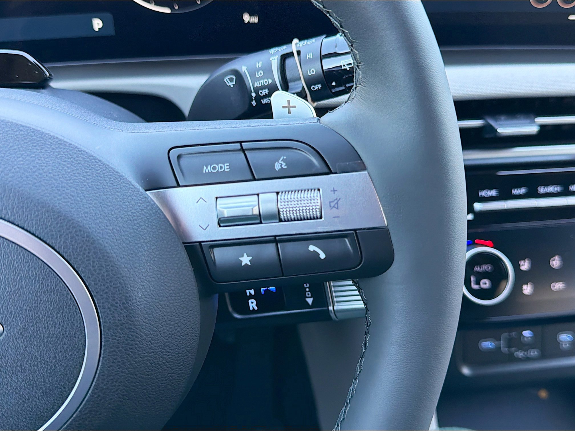 New 2026 Hyundai Tucson Limited image 38