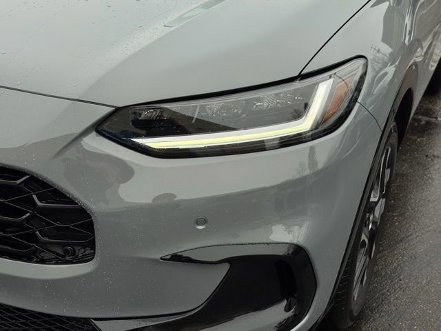 New 2026 Honda HR-V EX-L image 2