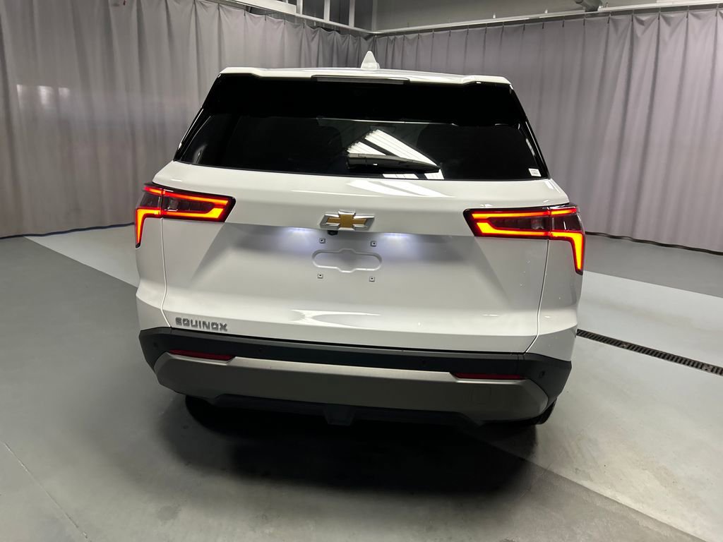 Used 2025 Chevrolet Equinox LT w/ Safety and Technology Package image 6