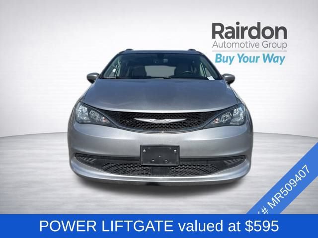 Used 2021 Chrysler Voyager Lxi FWD image 2