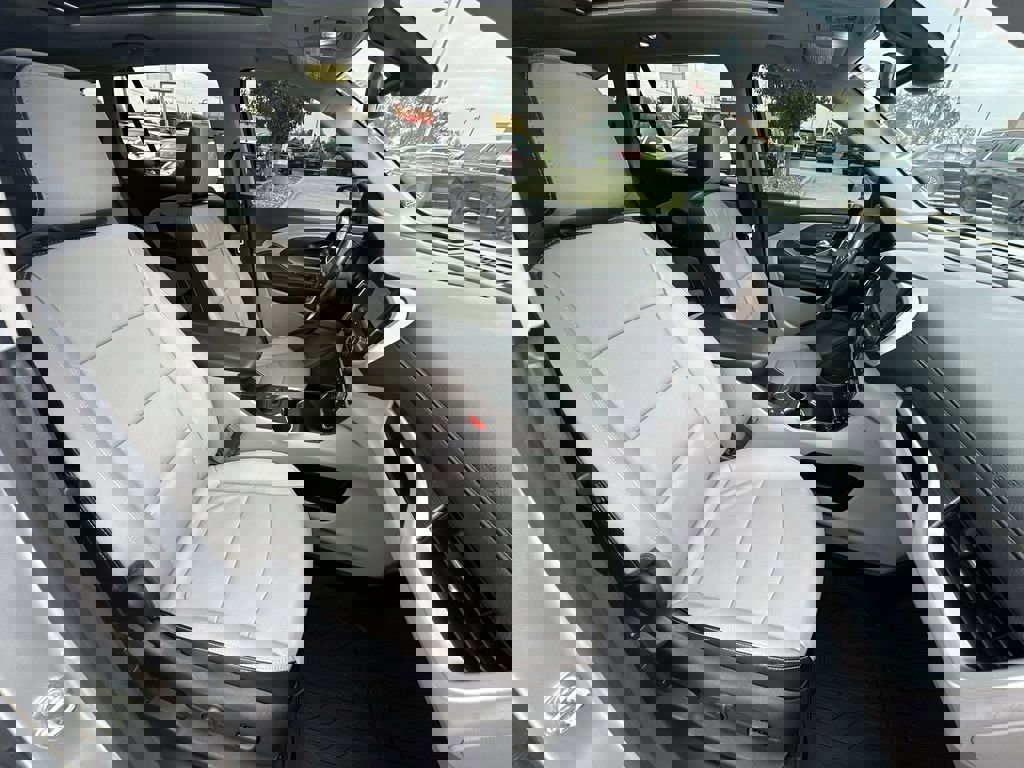 Certified 2021 GMC Terrain SLT w/ Infotainment Package II image 30