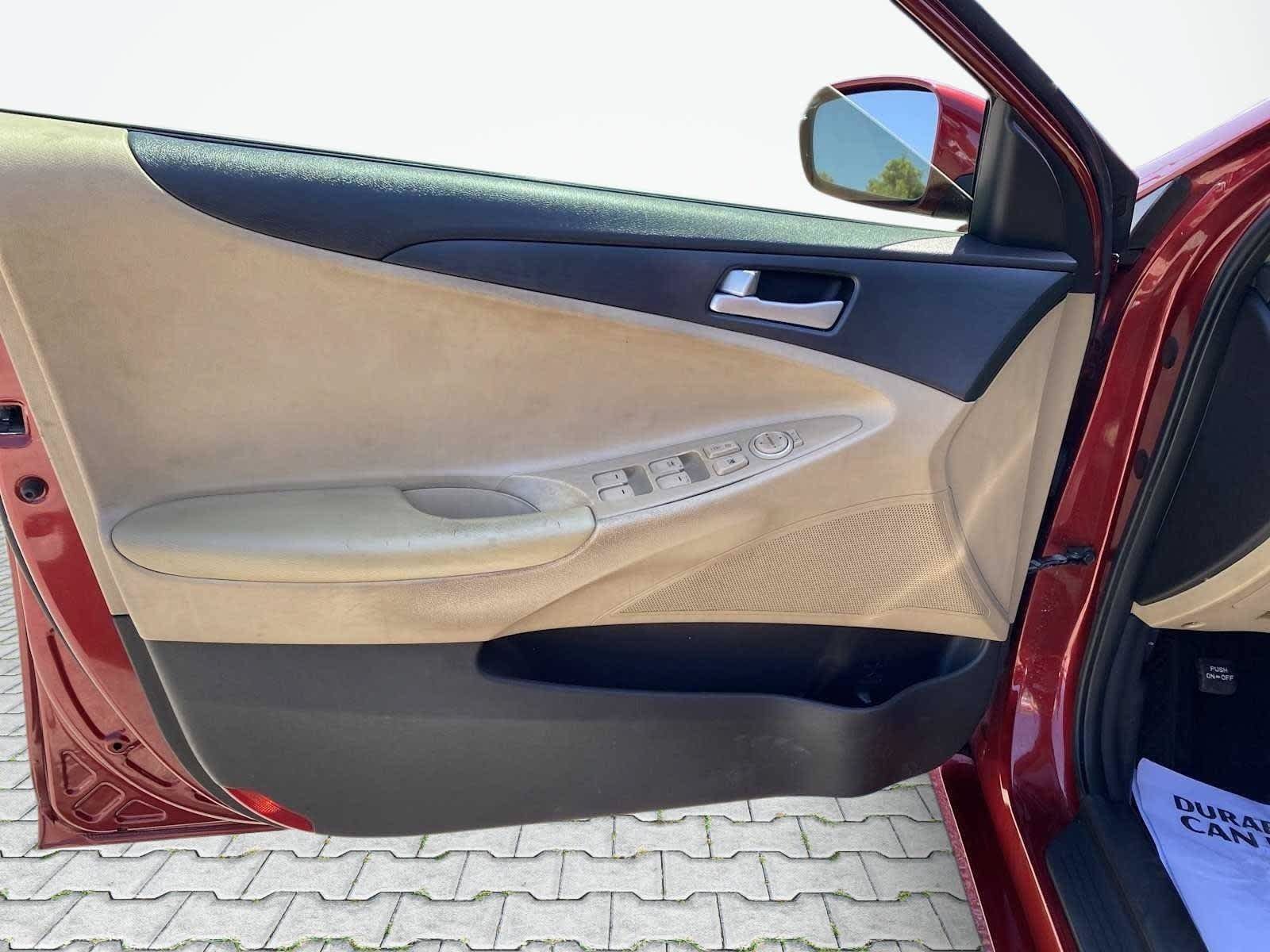 Used 2011 Hyundai Sonata GLS FWD image 35