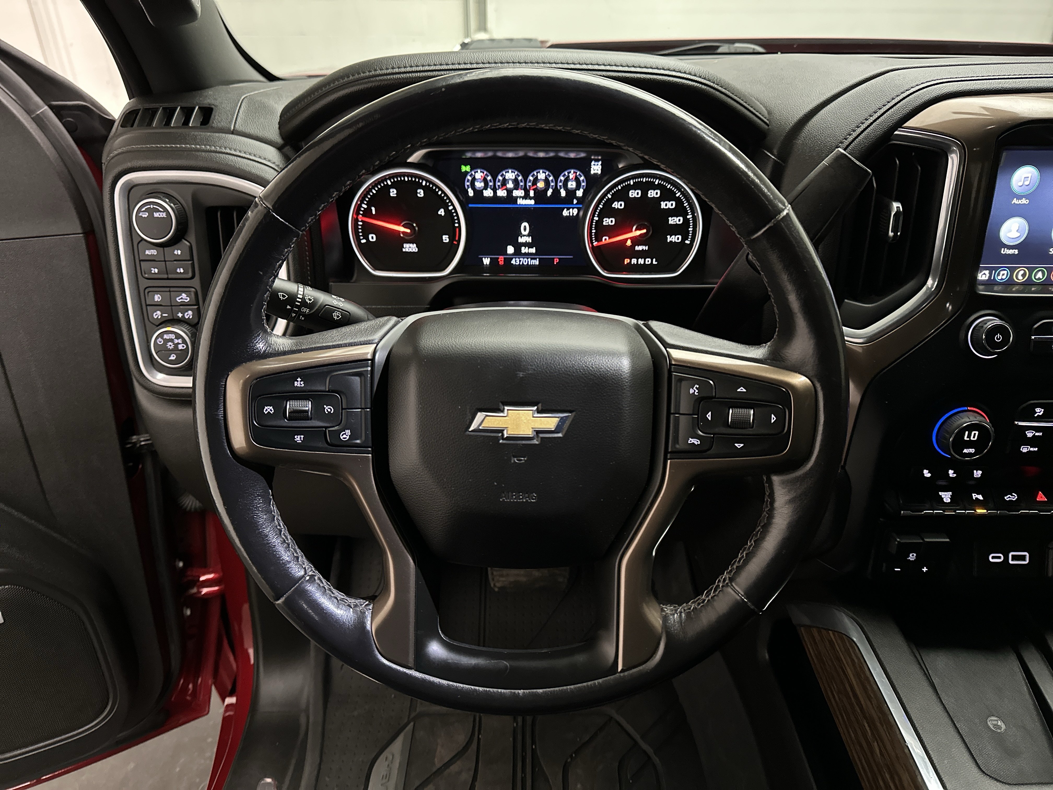 Used 2022 Chevrolet Silverado 3500 High Country AWD/4WD image 33