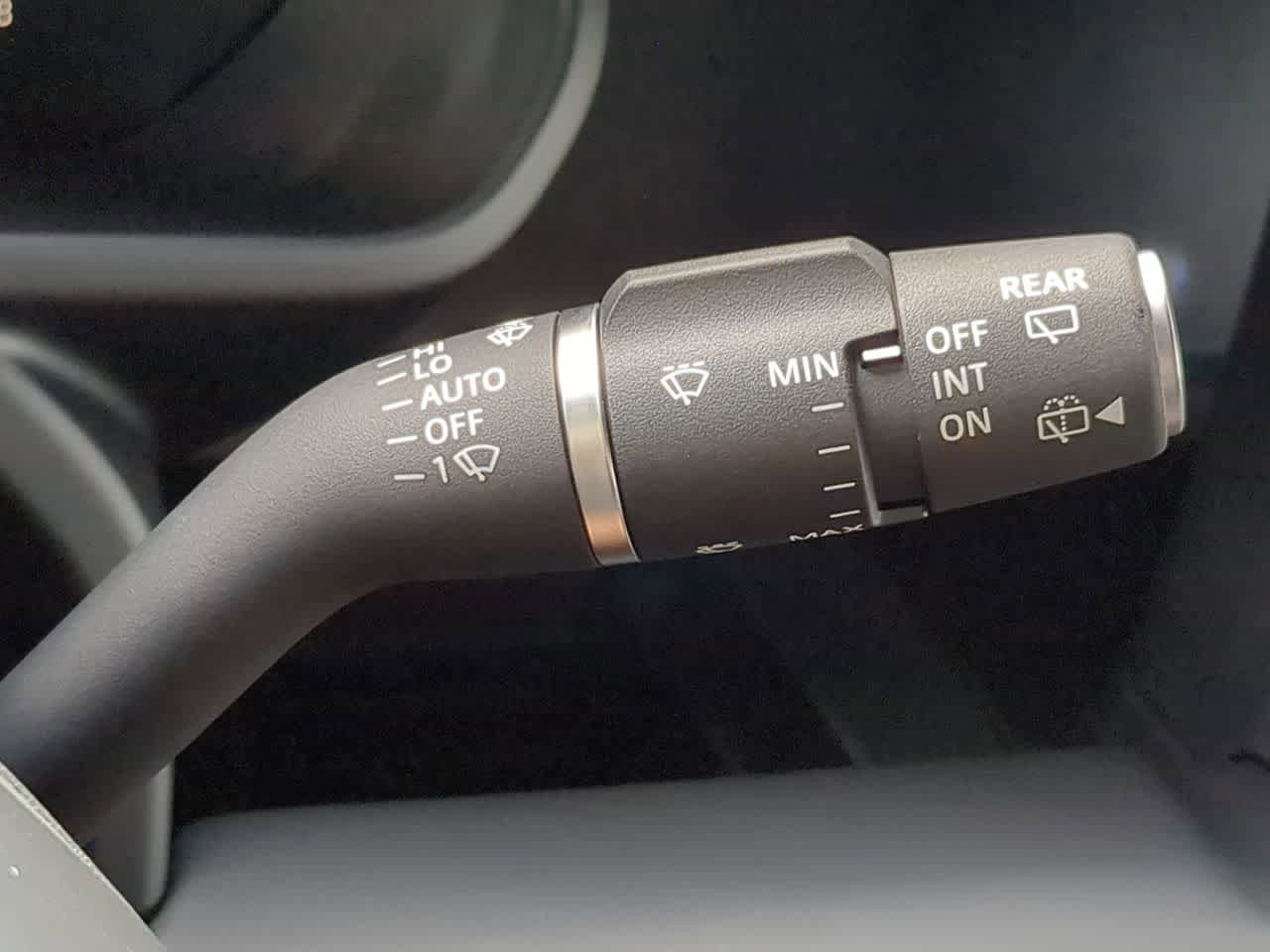 Certified 2025 Land Rover Defender 110 S image 27