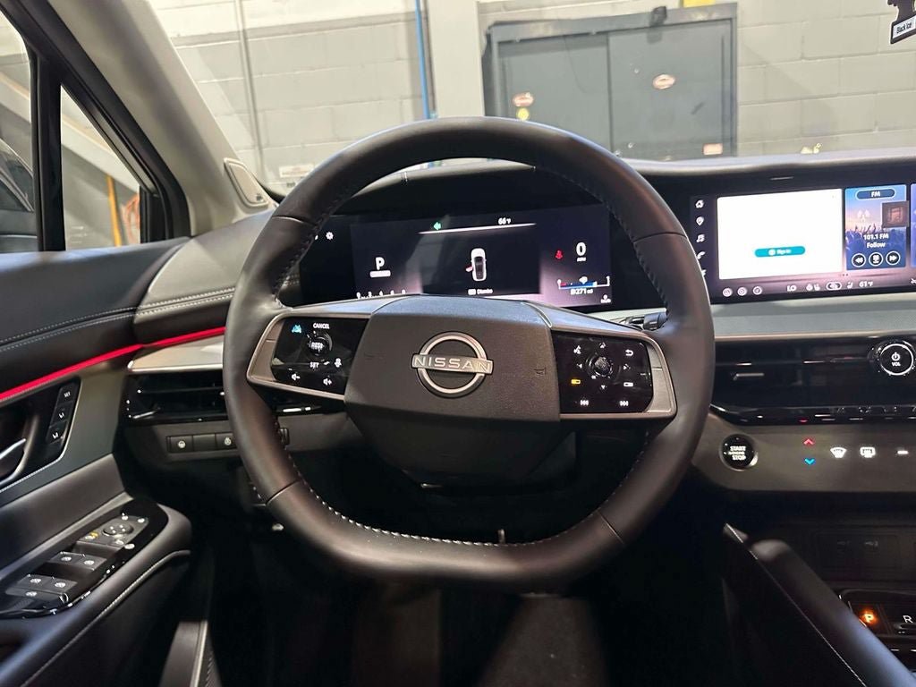 Used 2025 Nissan Murano SL AWD/4WD image 14