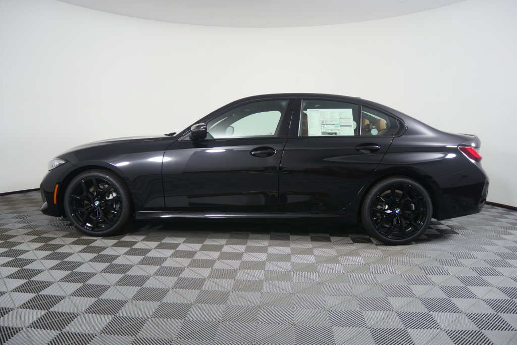 New 2026 BMW 330i Sedan w/ M Sport Package RWD image 7