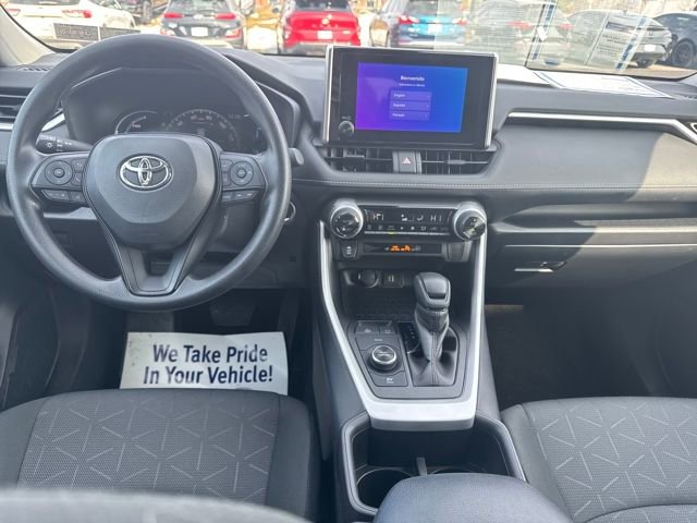 Used 2025 Toyota RAV4 XLE image 15